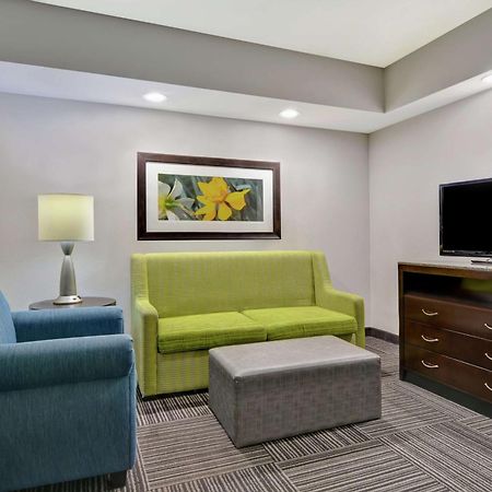 Hilton Garden Inn And Fayetteville Convention Center Eksteriør bilde