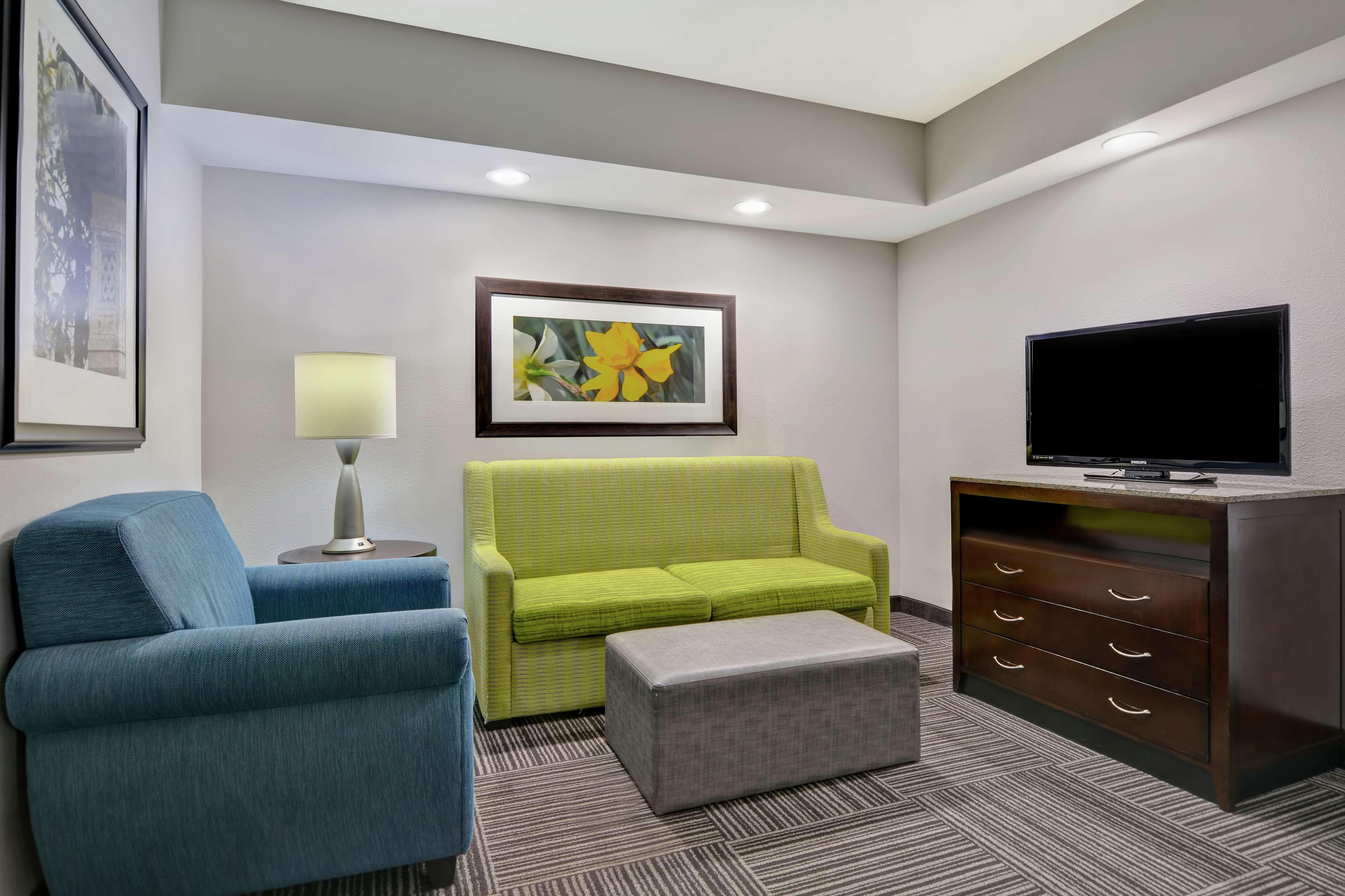 Hilton Garden Inn And Fayetteville Convention Center Eksteriør bilde