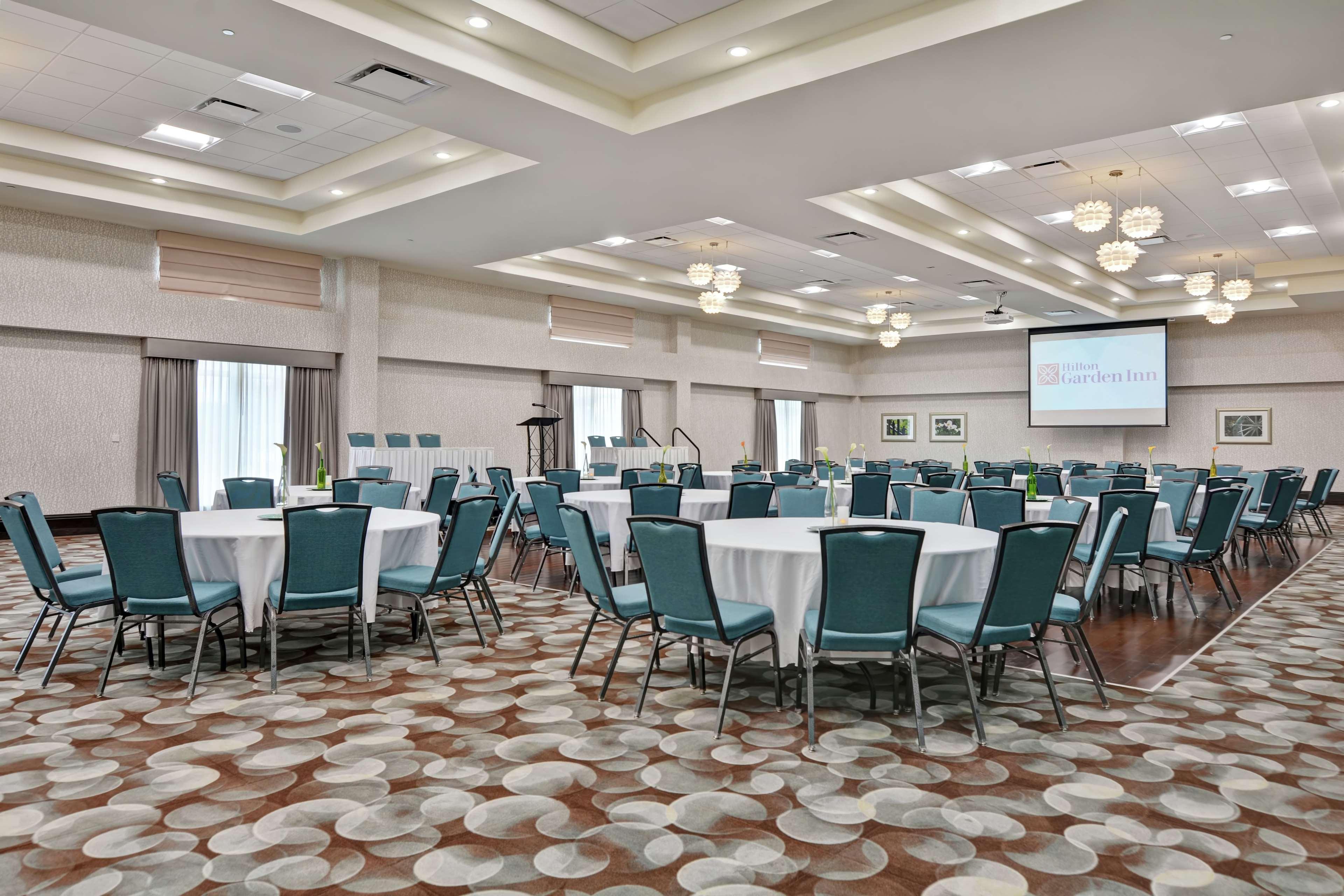 Hilton Garden Inn And Fayetteville Convention Center Eksteriør bilde