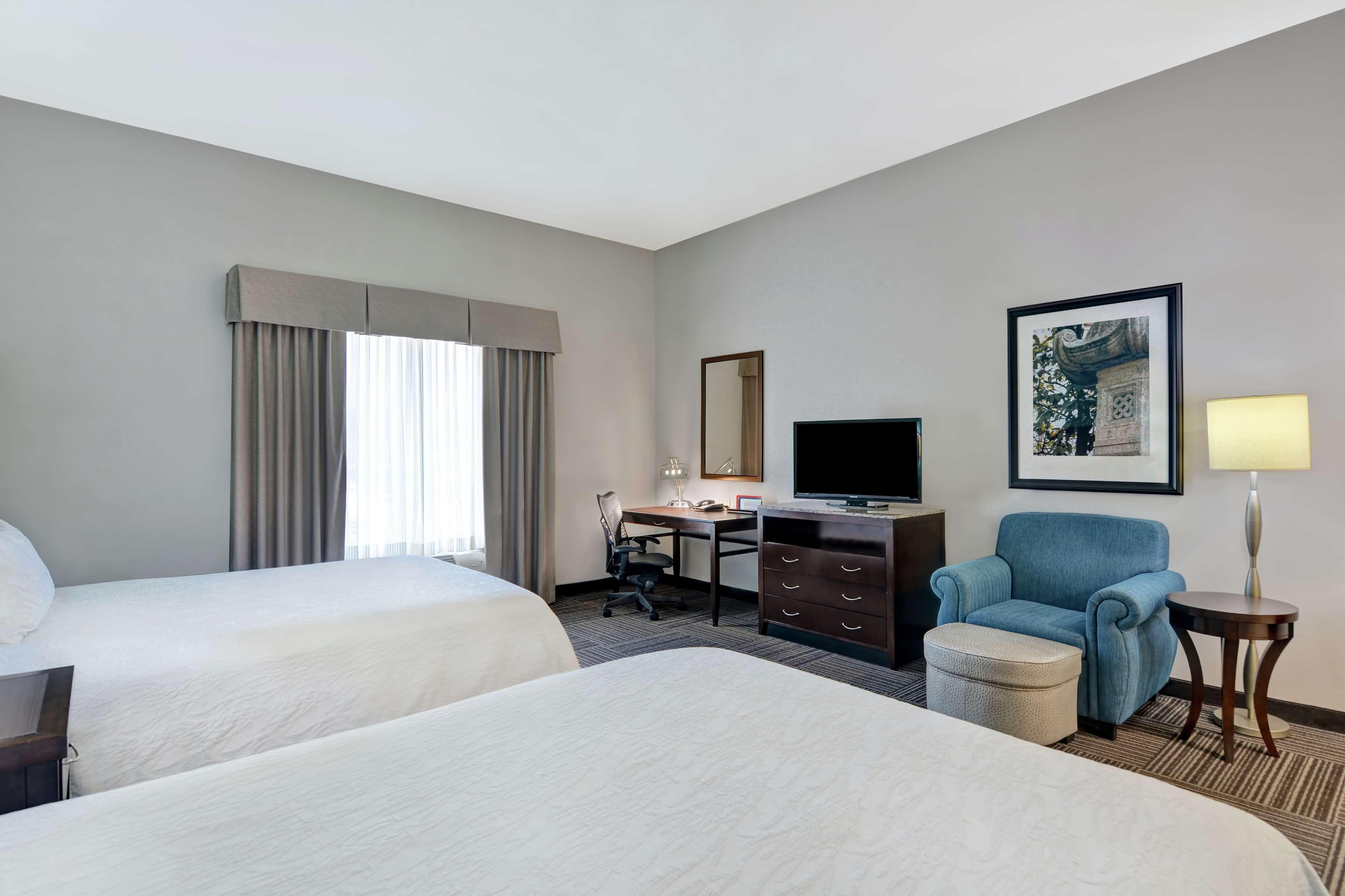 Hilton Garden Inn And Fayetteville Convention Center Eksteriør bilde