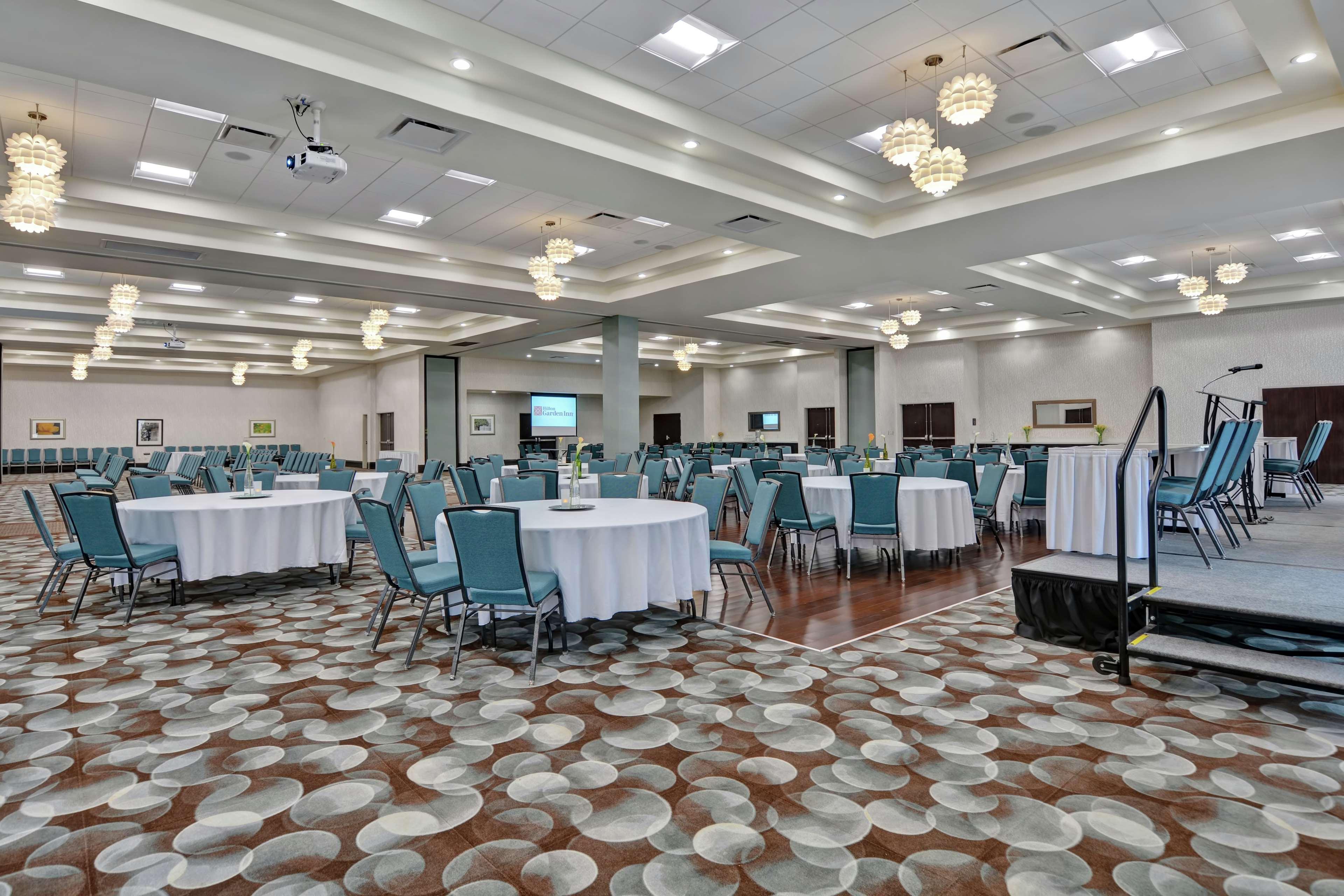 Hilton Garden Inn And Fayetteville Convention Center Eksteriør bilde
