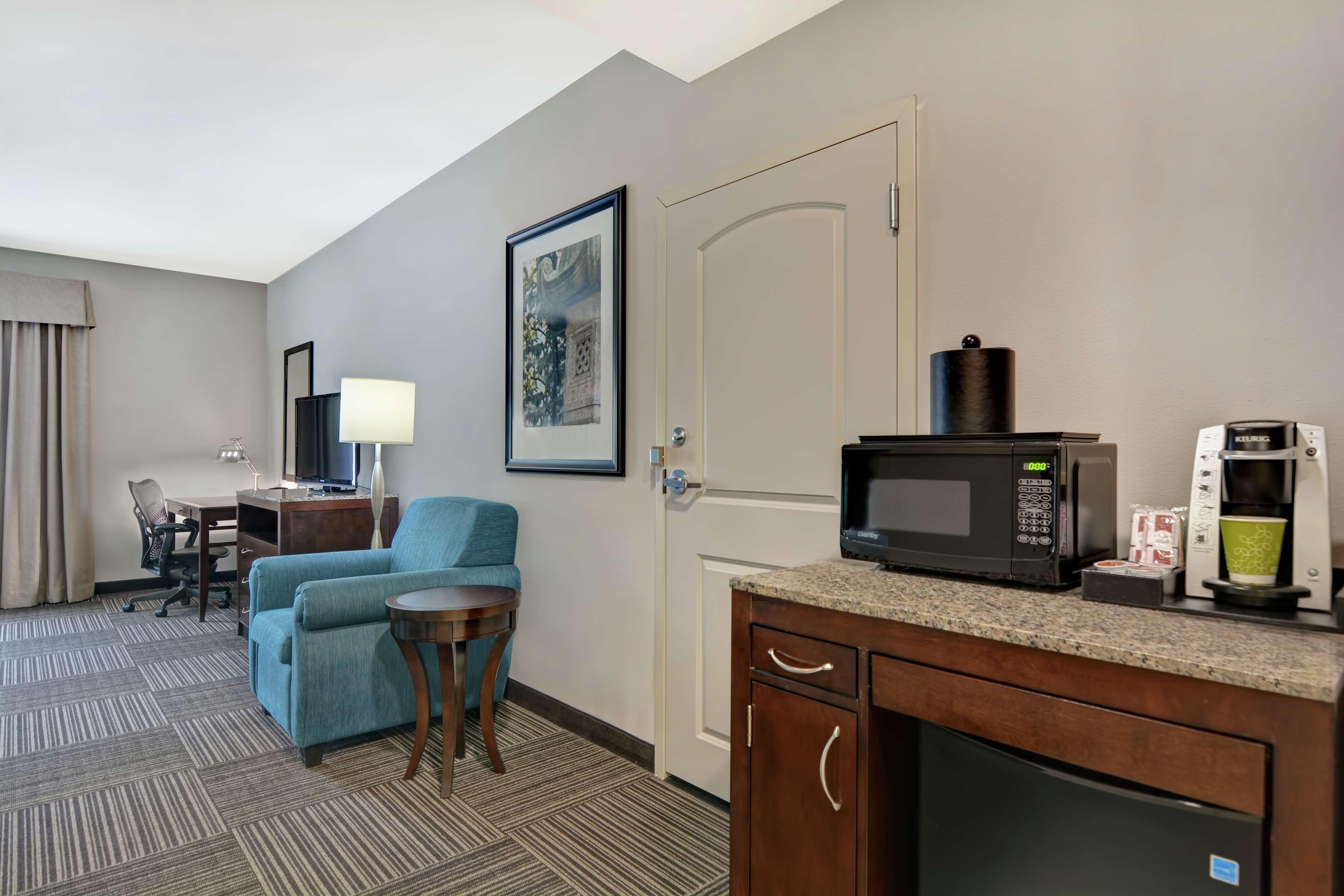 Hilton Garden Inn And Fayetteville Convention Center Eksteriør bilde