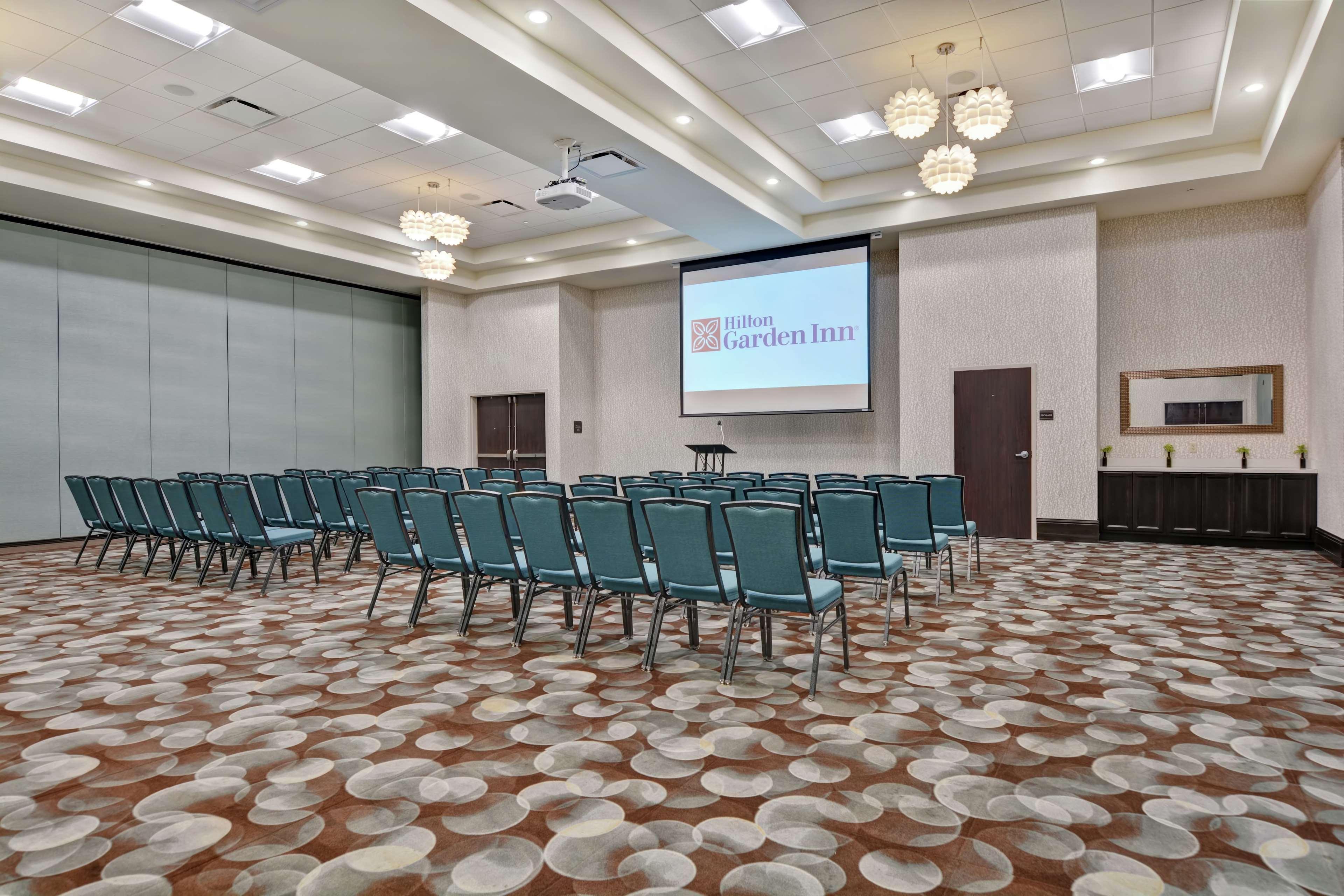 Hilton Garden Inn And Fayetteville Convention Center Eksteriør bilde