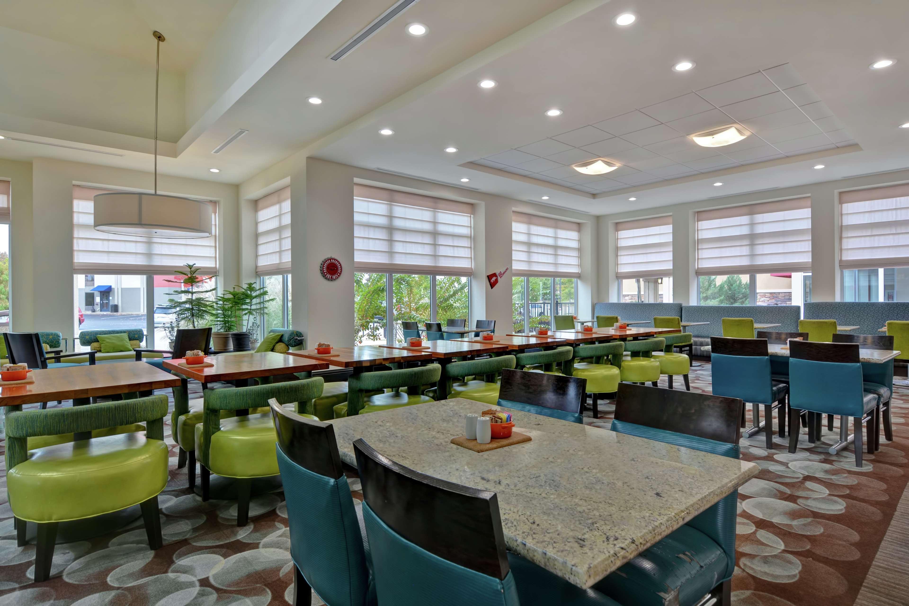 Hilton Garden Inn And Fayetteville Convention Center Eksteriør bilde