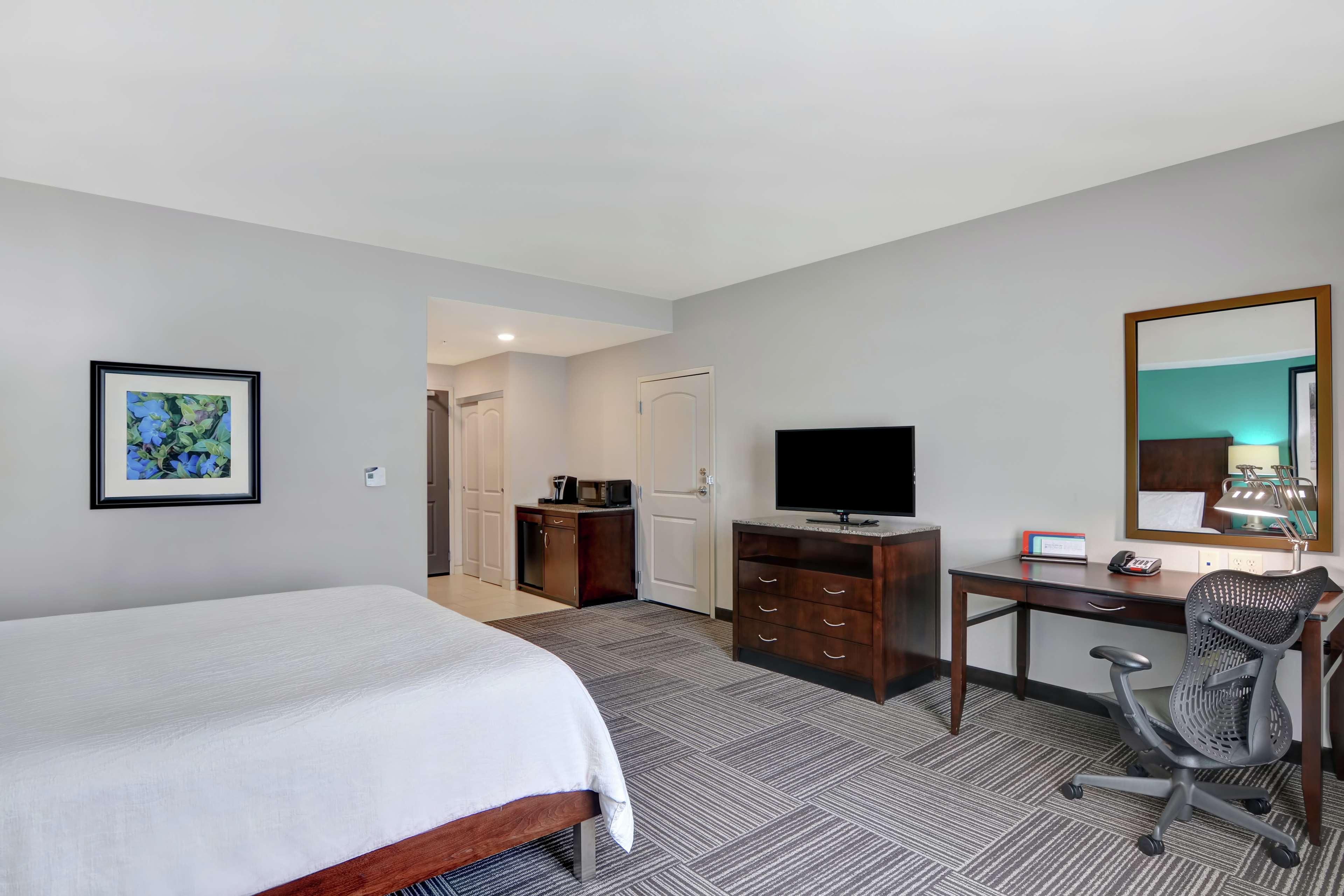 Hilton Garden Inn And Fayetteville Convention Center Eksteriør bilde