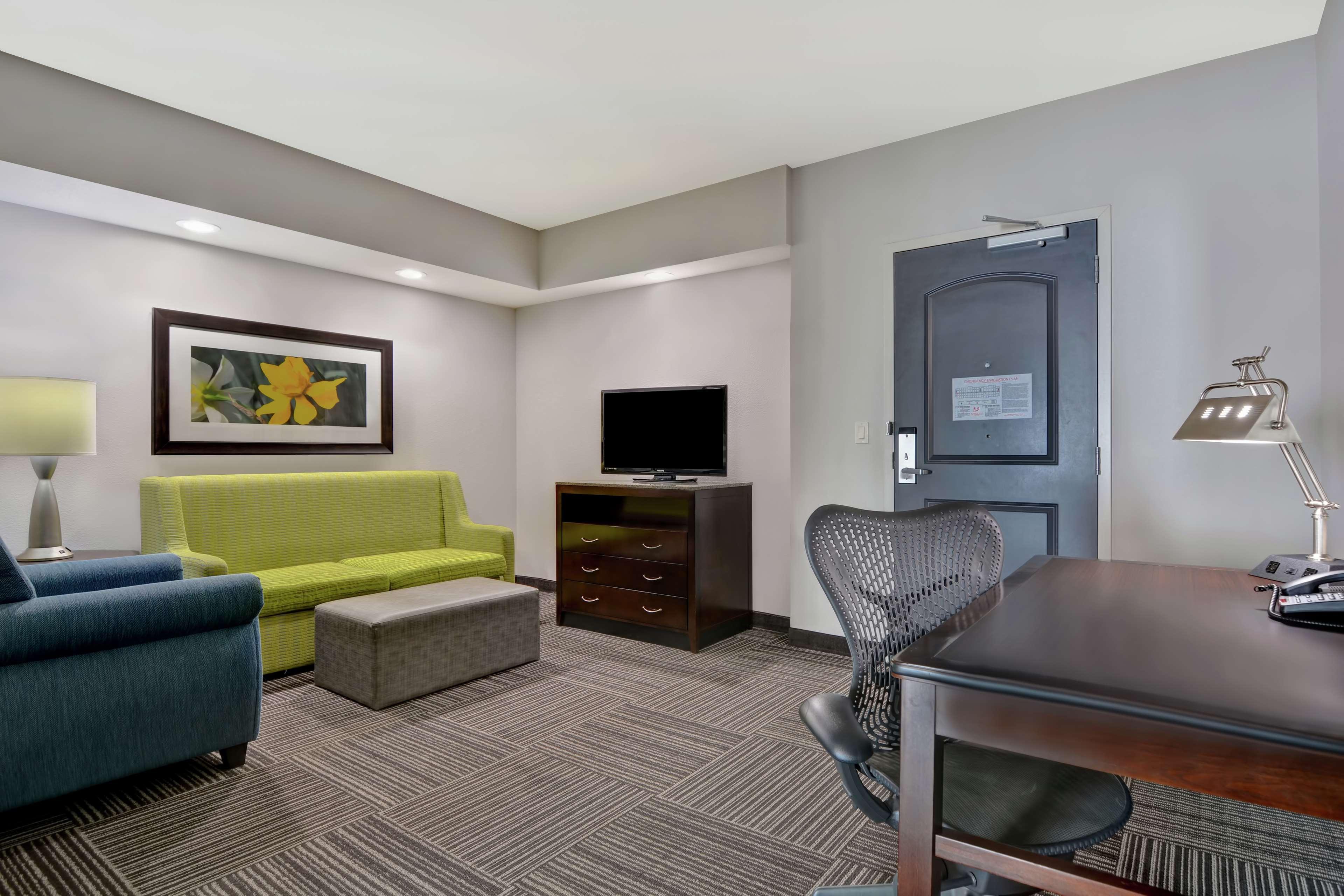 Hilton Garden Inn And Fayetteville Convention Center Eksteriør bilde