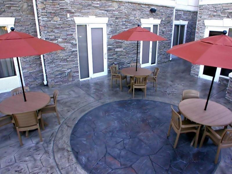 Hilton Garden Inn And Fayetteville Convention Center Eksteriør bilde