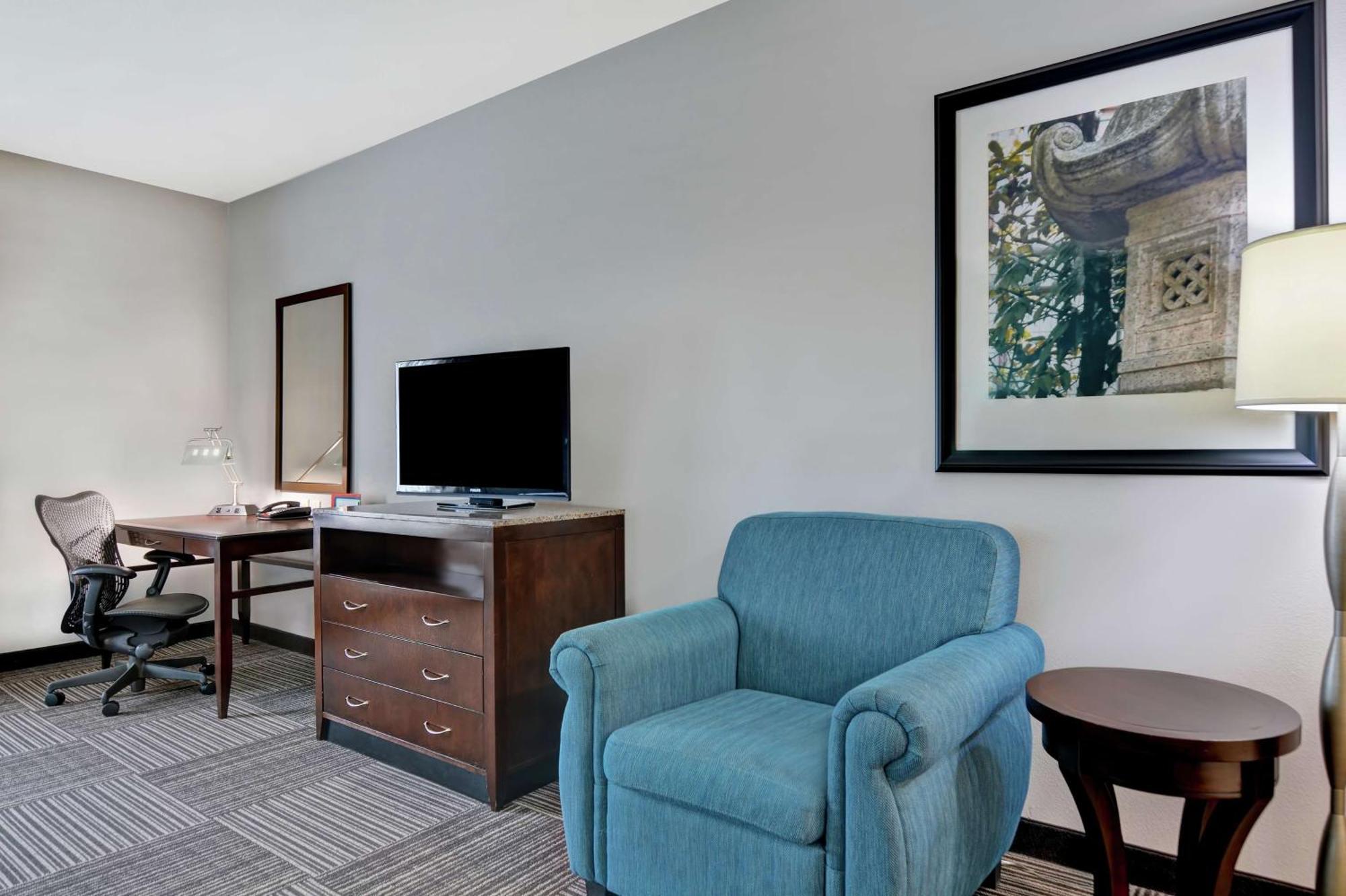 Hilton Garden Inn And Fayetteville Convention Center Eksteriør bilde