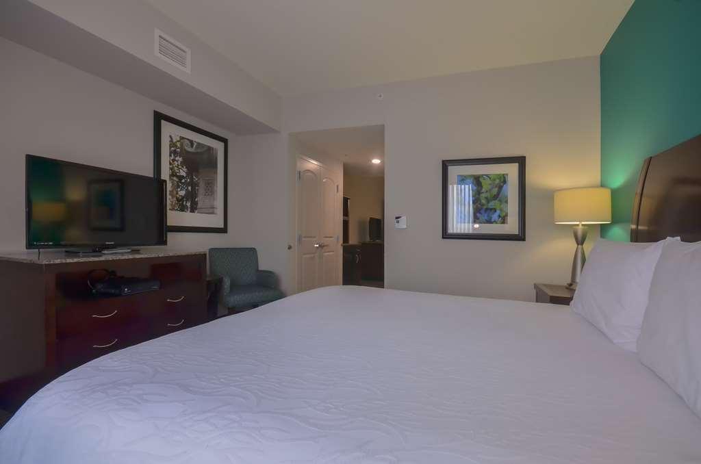 Hilton Garden Inn And Fayetteville Convention Center Rom bilde